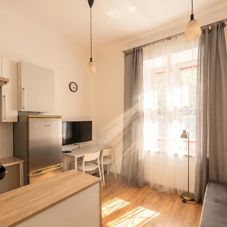 Appartement Kalwaryjska Sunny With Mezzanine By Bookinghost